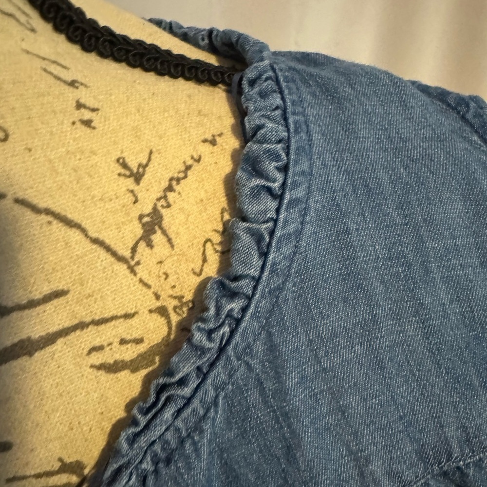LC Lauren Conrad Denim Blue Blouse - Picture 3 of 6